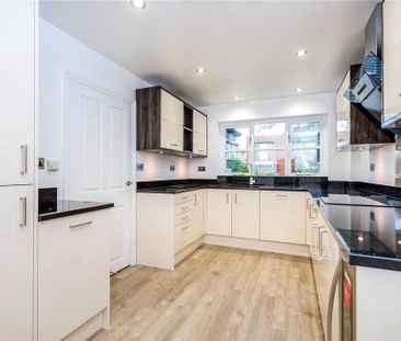 4 bedroom detached house to rent - Photo 6