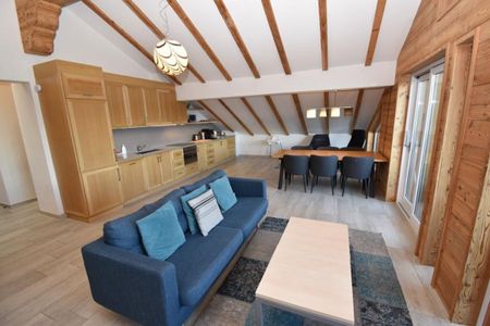 Elegant and spacious attic floor - Photo 2