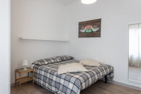 Piazza Simone Bolivar, Milan, Lombardy 20146 - Photo 2