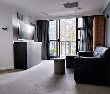 Parkside Furnished Apt with Car Park/Free Power/ Water/ Wifi - Photo 2