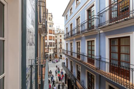 Calle del Trench, Valencia, Valencian Community 46001 - Photo 2