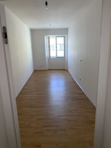 Neuwertige, moderne 2-Zimmer-Wohnung im Schärdinger Zentrum - Küche möbliert - Foto 4