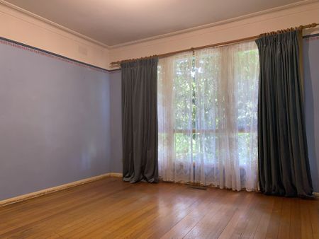 7 Carlyle Street, Croydon - Photo 2