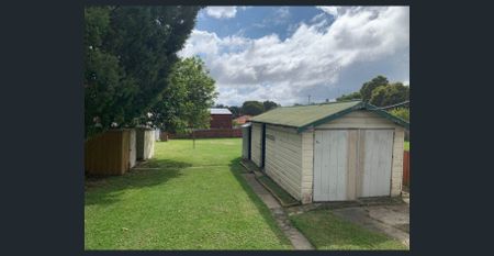 HEART OF TOWN - Photo 2