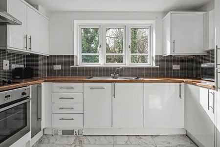 Spring Lane, Headington - Photo 2