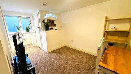 West Street, Bedminster, Bristol, BS3 - Photo 2