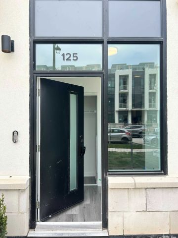 For Lease - 3020 Trailside Dr Drive, Oakville, Ontario - Photo 4