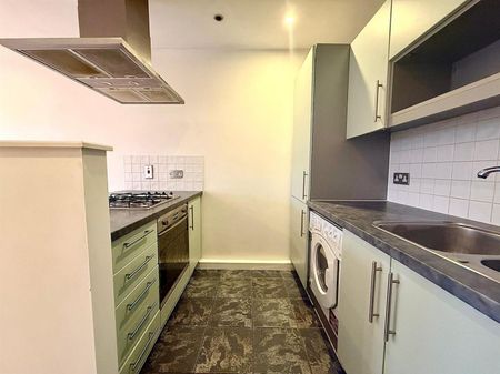 1 Bedroom Flat - Purpose Built To Let - Photo 5