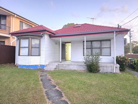 3 Bedroom House - Photo 5