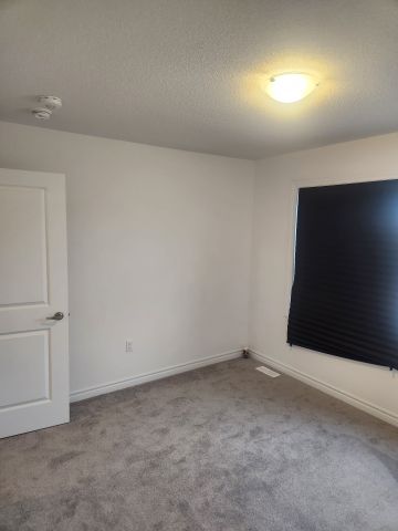 For Lease - 418 VanDusen Avenue, Southgate, Ontario - Photo 4