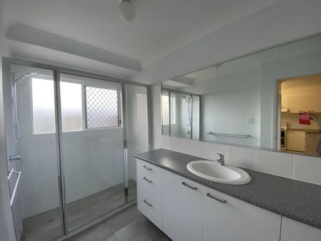 Quiet Unit In Rosslea - Photo 5