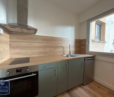 Location Appartement 1 pièce 27m² BRIVE LA GAILLARDE 19100 - Photo 1