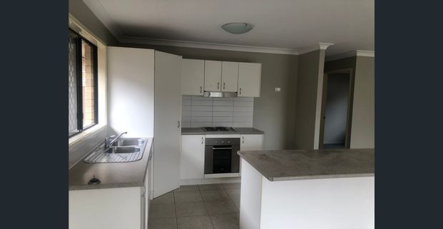 4 Bedroom Family Home! - Photo 1