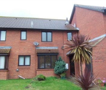 Sunbury Court, Shoeburyness - Photo 3