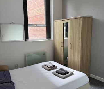 48 Kirkgate, WF1 - Photo 3