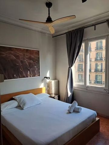 Carrer d'Aragó, Barcelona, Catalonia 08007 - Foto 2