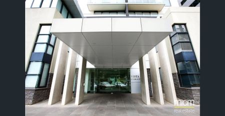 Magnificent modern 1 bedroom apartment in sensational South Melbourne. - Photo 5