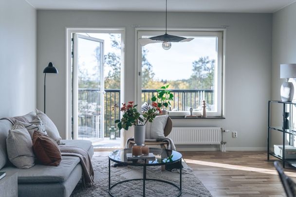 Klövjestigen, Skogås - Foto 1