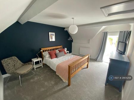 3 bedroom detached house to rent - Photo 5
