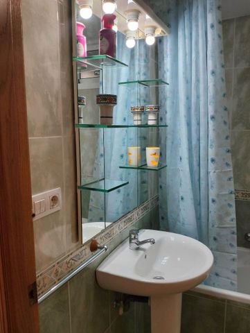 Apartamento de alquiler en Carrer Bisbe Serra, 5, Voramar - Photo 3