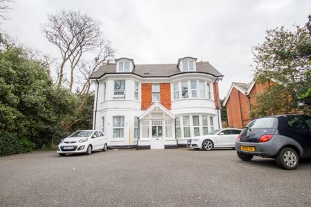 Portchester Road, Bournemouth - Photo 3