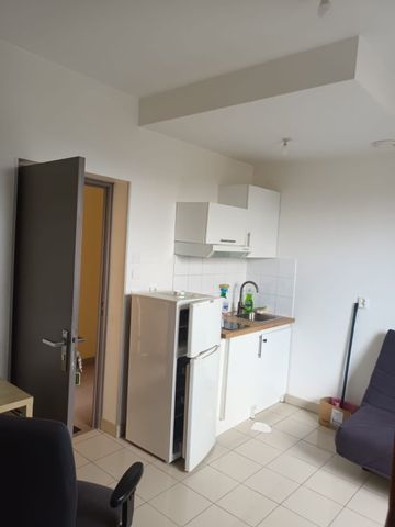 Location Appartement 1 pièce Meublé 23m² IVRY SUR SEINE 94200 - Photo 4