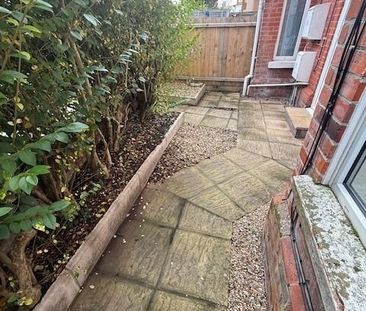 Studio to rent - Photo 6