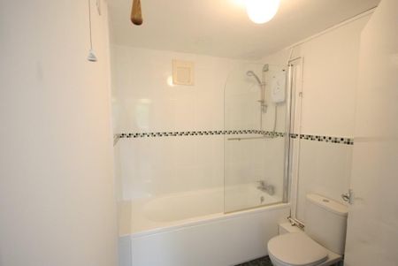 1 bedroom apartment to rent - Photo 4