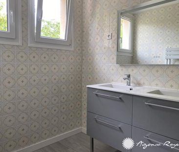 Location Appartement 5 pièces 91m² ST GERMAIN EN LAYE 78100 - Photo 4