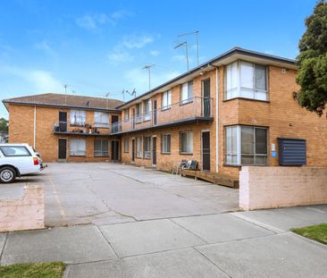 7 / 5-7 New Street, South Kingsville - Photo 5