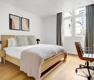 Fitzroy Square - Photo 6