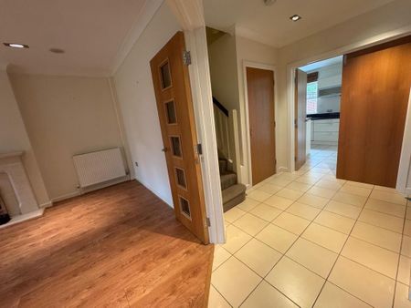 4 bedroom townhouse to rent - Photo 4