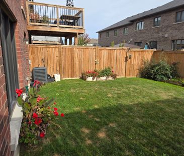For Lease - 10 Gord Matthews Way, Uxbridge, Ontario - Photo 5