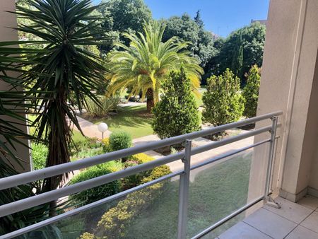 Location Appartement 2 pièces 37m² MONTPELLIER 34000 - Photo 2