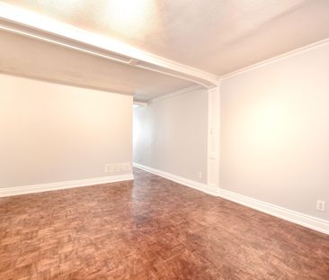 For Lease - 132 Spears Street Unit# Main Floor, Toronto, Ontario - Photo 3