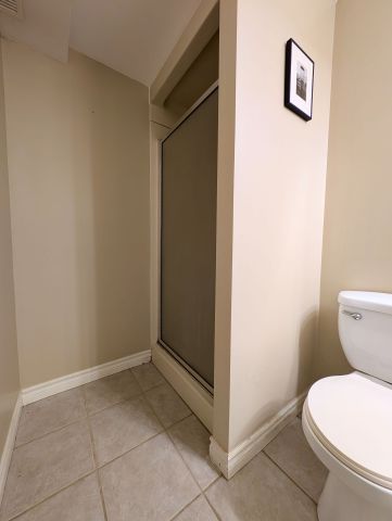 For Lease - 924 Guildwood Boulevard Unit# Lower, London North, Ontario - Photo 4