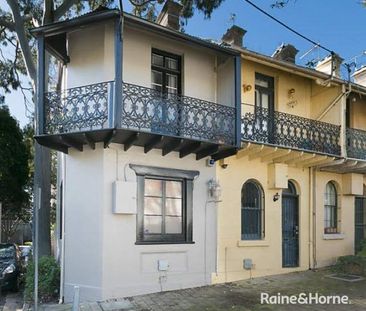 CHARMING PADDINGTON TERRACE IN CENTRAL PADDINGTON LOCATION - Photo 6