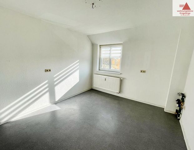 Geräumige 2-Raum-Dachgeschosswohnung in Deutscheinsiedel - Foto 1