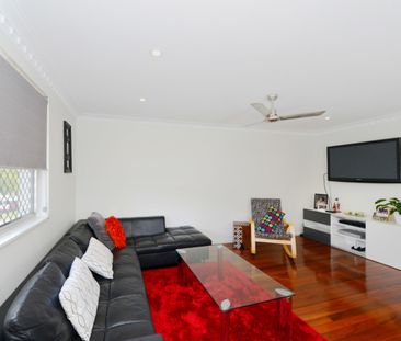 76 Lancaster Street, Coorparoo QLD 4151 - House For Rent | Domain - Photo 3