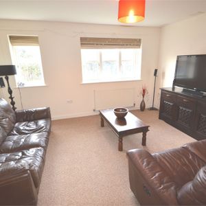 Talehangers Close, South Bexleyheath - Photo 2