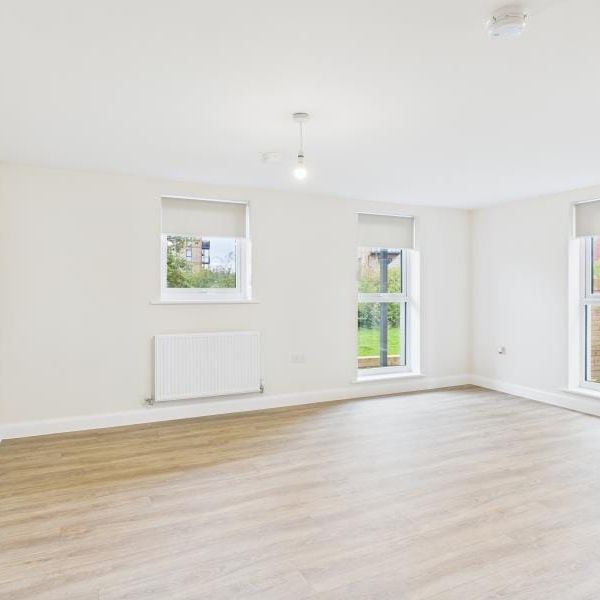 Fry Close, Yate, Bristol - Photo 1