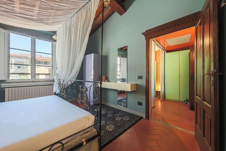 Window on the Cathedral - Photo 5