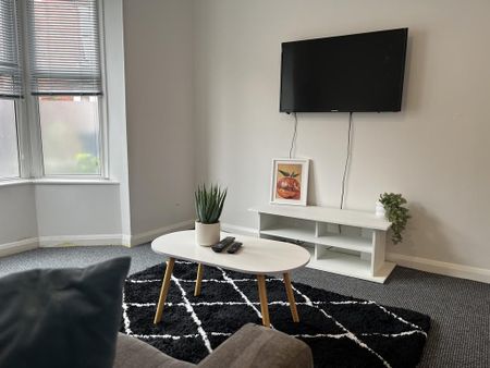 2 bedroom terraced house to rent - Photo 2