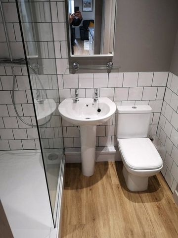 Collin Street, Beeston, Nottingham, Nottinghamshire, NG9 - Photo 5