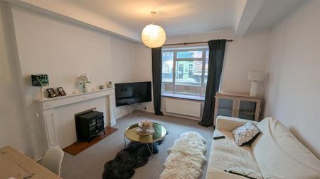 2 bedroom flat to rent - Photo 5