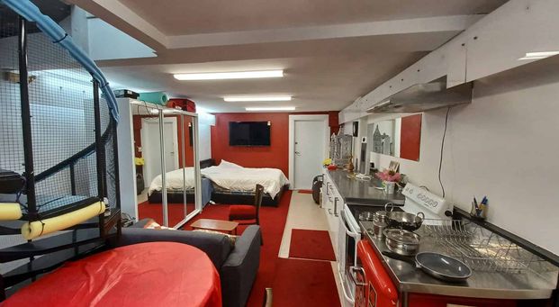 Prime City Living: Modern Apartment on Willis - Photo 1