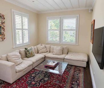 Elegant Character Home with Pool in Remuera - Photo 2