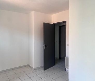 Location Appartement 4 pièces 83m² LE LUC 83340 - Photo 6
