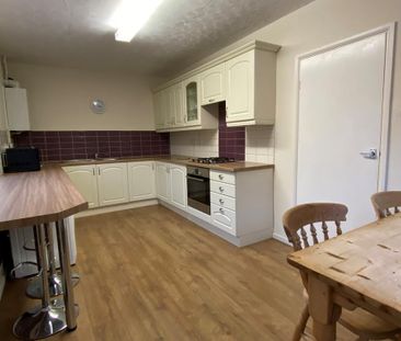 2 bedroom bungalow to rent - Photo 3