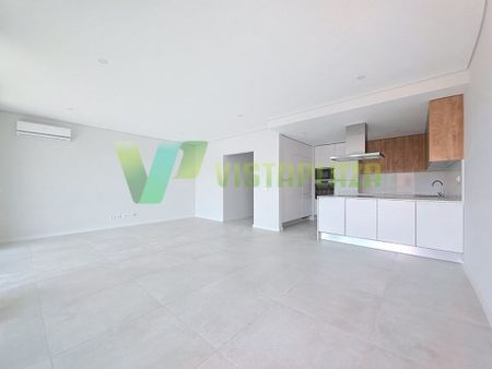2 room luxury Flat for rent in Alvor, Portimão, Distrito de Faro - Photo 2